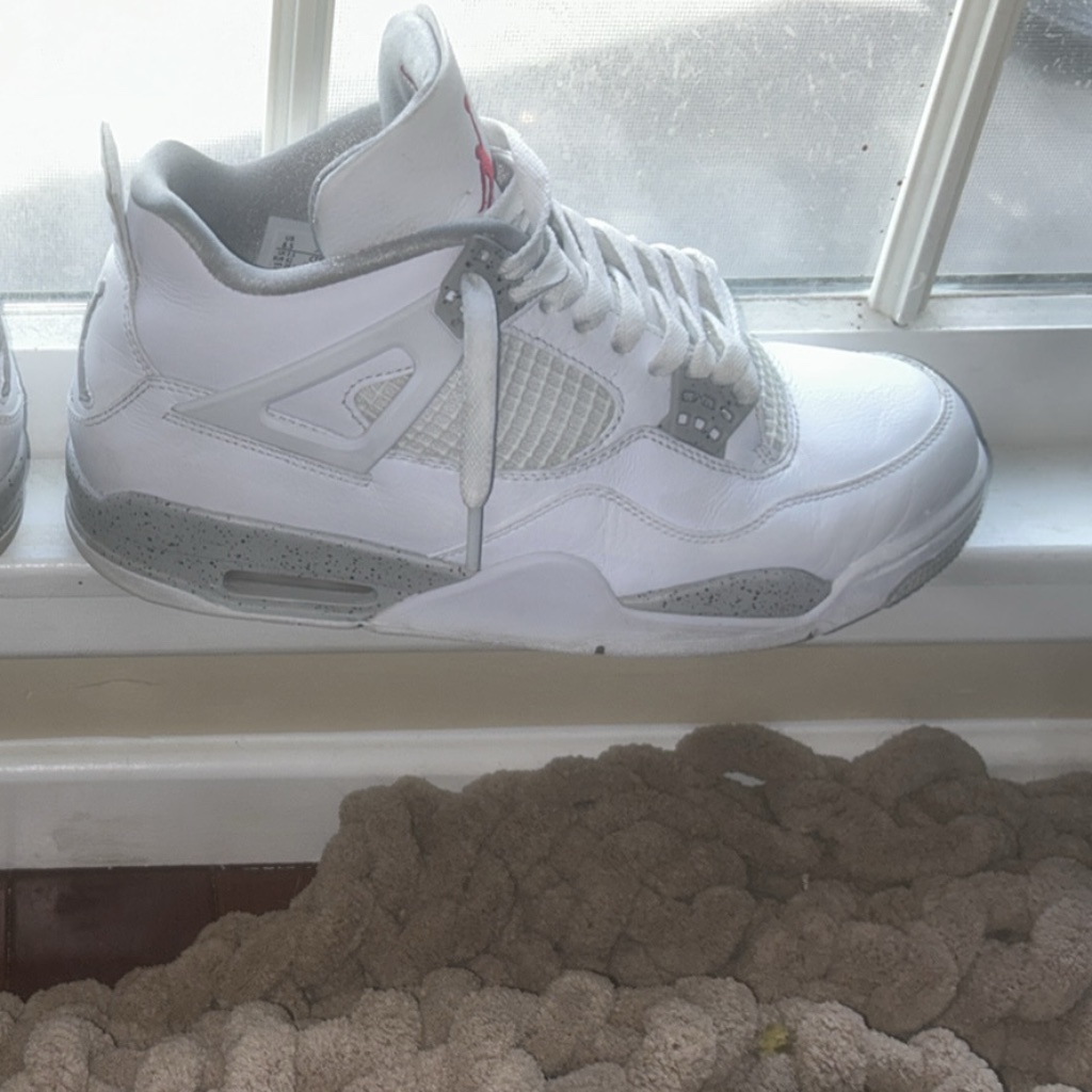 Jordan 4 White Oreo